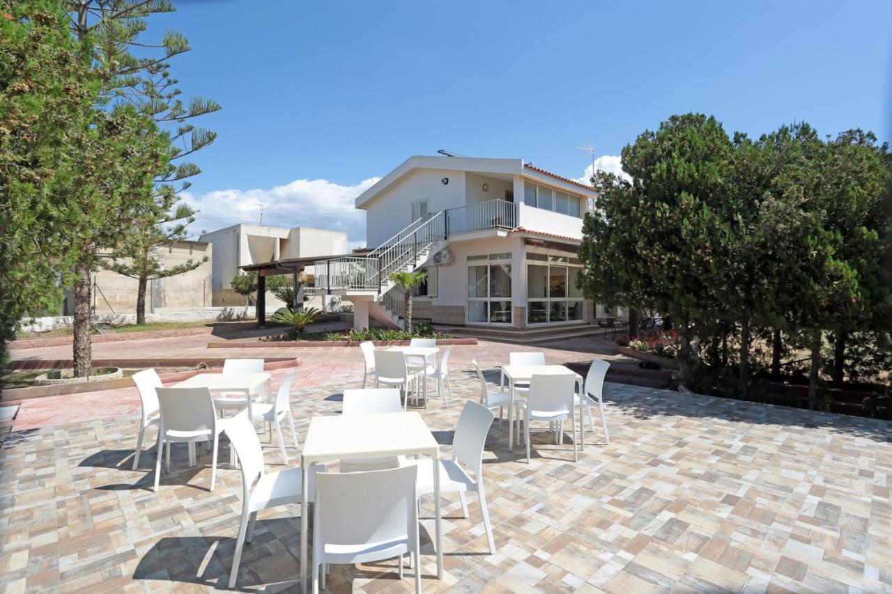 Terramare Punta Braccetto Bed & Breakfast Exterior photo